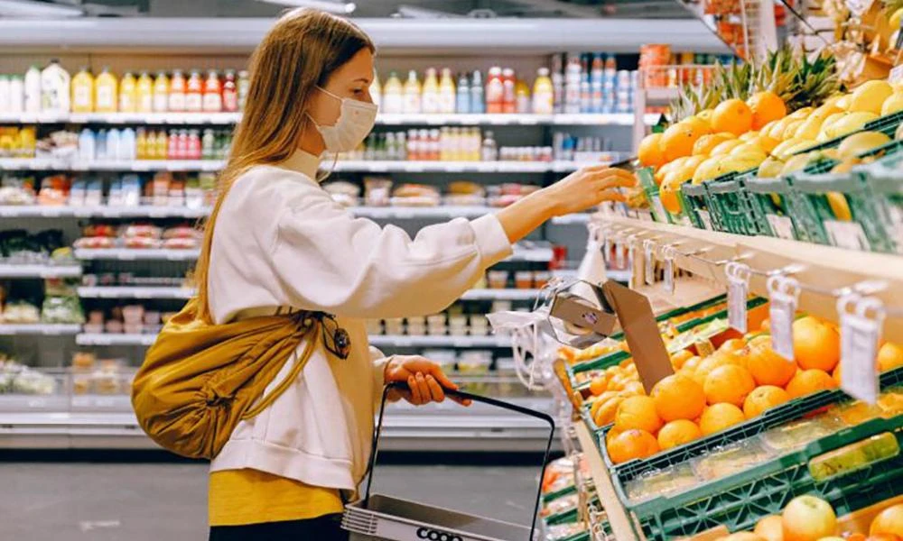 Πρόεδρος Ένωσης μικρομεσαίων σούπερ μάρκετ: Ο Έλληνας καταναλωτής αγοράζει 10% λιγότερες προμήθειες